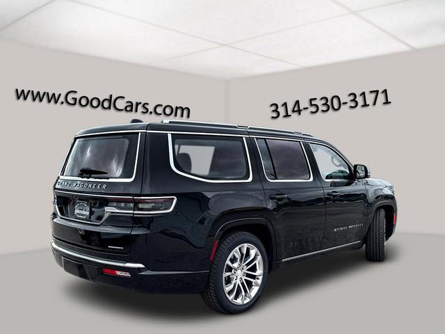 Photo of 2022 Diamond Black Crystal Pearlcoat Jeep Grand Wagoneer