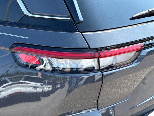 Photo of 2023 Baltic Gray Metallic Clearcoat Jeep Grand Cherokee
