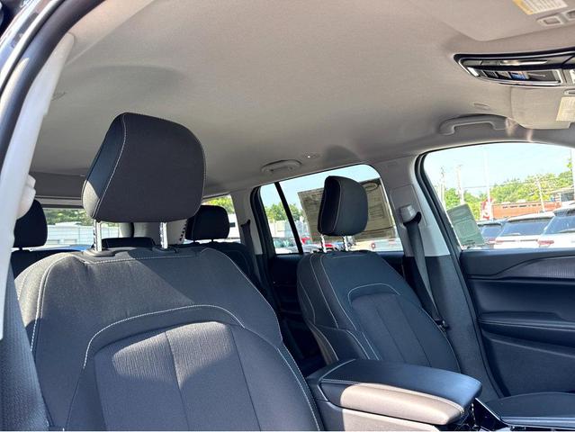 Photo of 2023 Baltic Gray Metallic Clearcoat Jeep Grand Cherokee