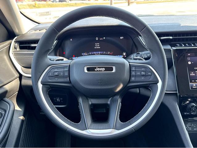Photo of 2023 Baltic Gray Metallic Clearcoat Jeep Grand Cherokee