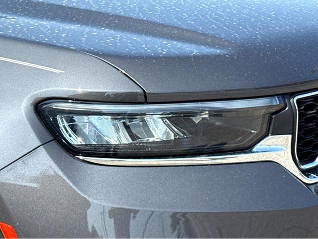 Photo of 2023 Baltic Gray Metallic Clearcoat Jeep Grand Cherokee