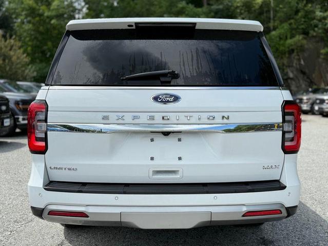 Photo of 2024 White Ford Expedition Max