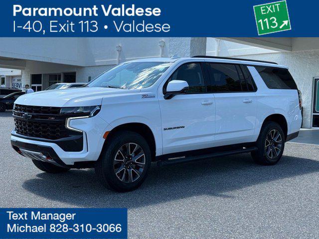 Photo of 2023 Summit White Chevrolet Suburban
