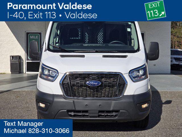 Photo of 2023 OXFORD WHITE Ford Transit-250