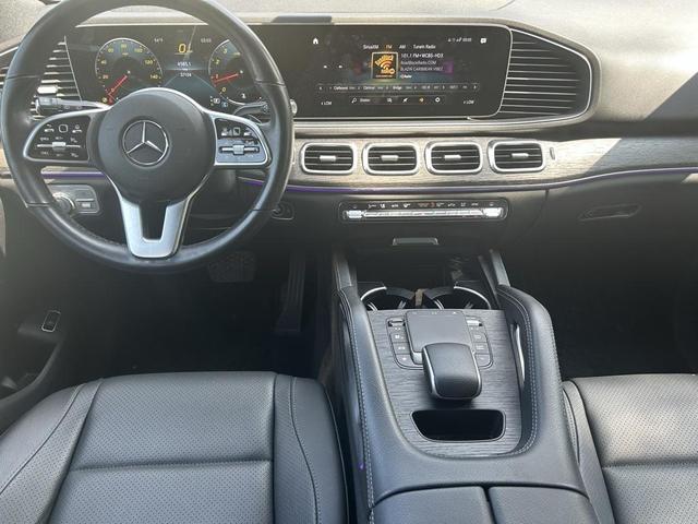 Photo of 2022 Black Mercedes-Benz GLE 350