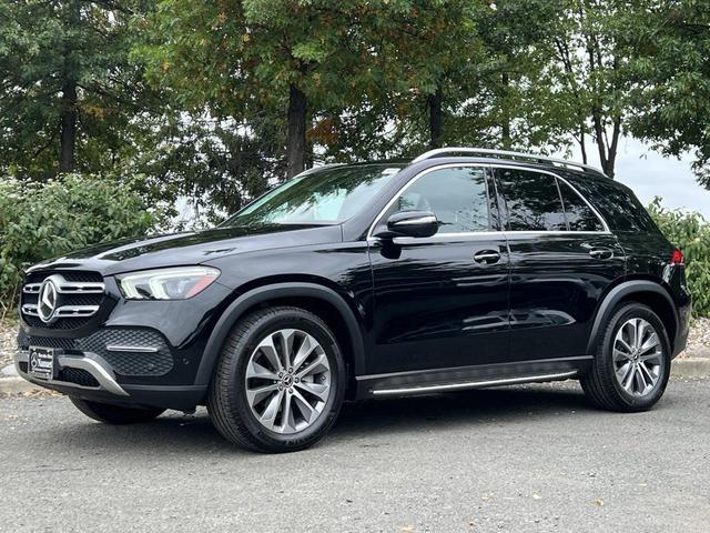 Photo of 2022 Black Mercedes-Benz GLE 350
