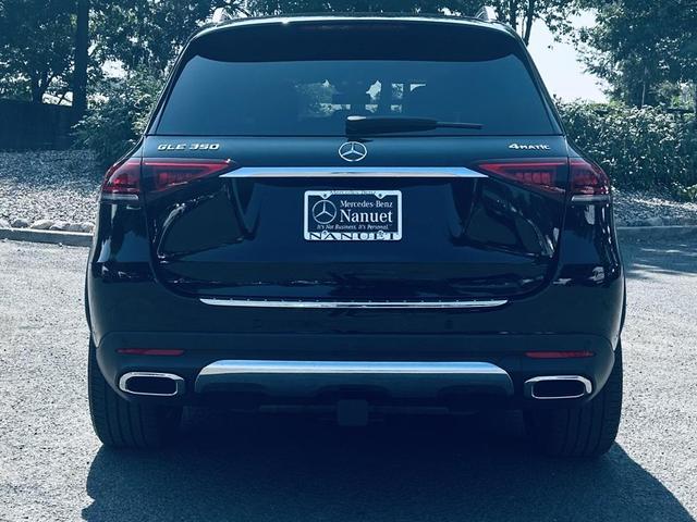 Photo of 2022 Black Mercedes-Benz GLE 350