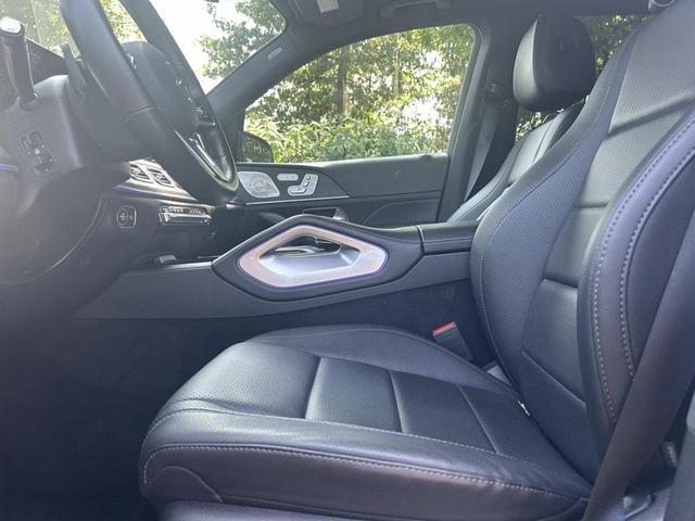 Photo of 2022 Black Mercedes-Benz GLE 350