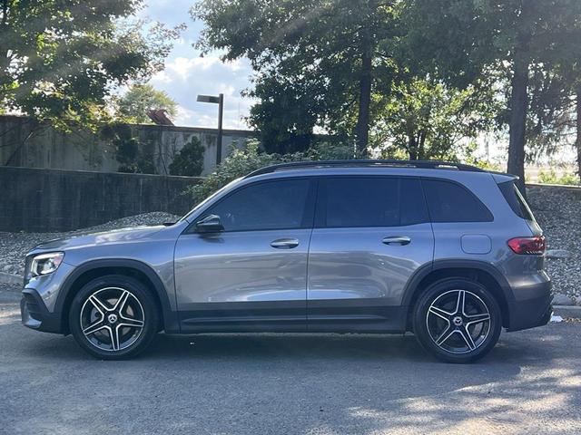 Photo of 2022 Grey Mercedes-Benz GLB 250