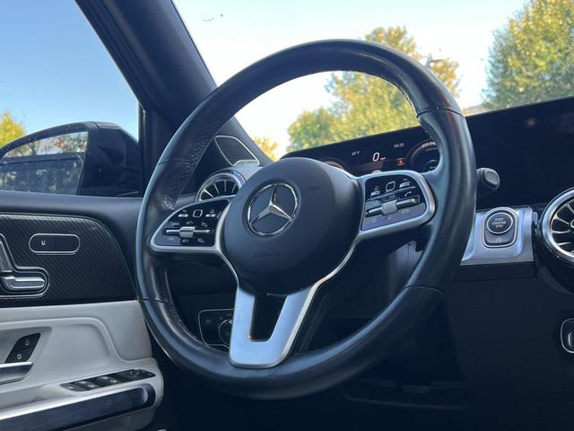 Photo of 2022 Grey Mercedes-Benz GLB 250