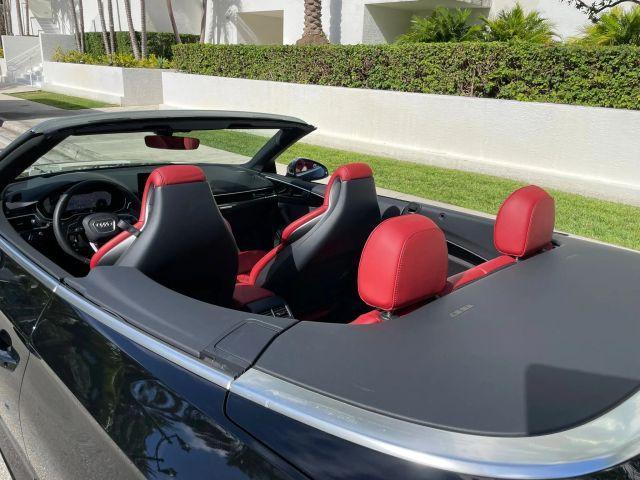 Photo of 2024 Mythos Black Metallic w/ Black Roof Audi S5