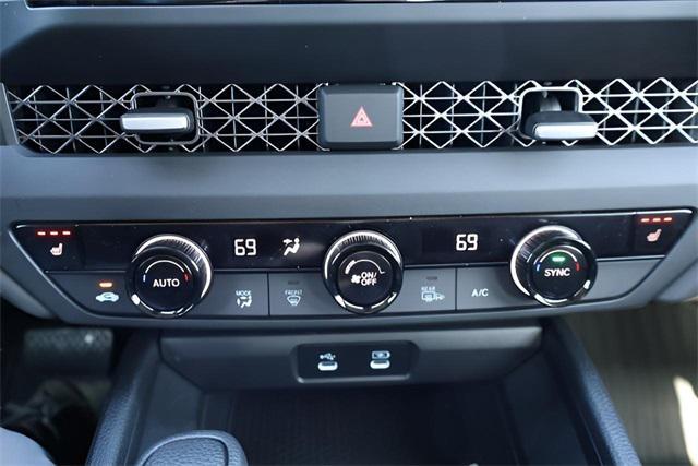 Photo of 2025 Crystal Black Pearl Honda Accord