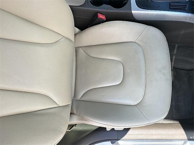Photo of 2014 Ibis White Audi A4