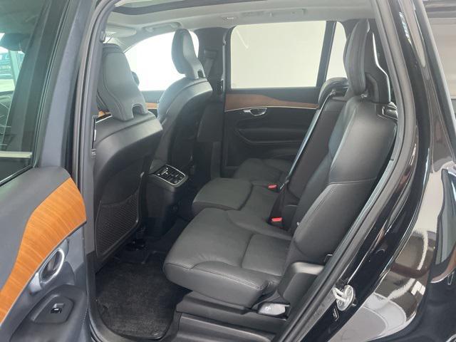 Photo of 2024 Onyx Black Volvo XC90