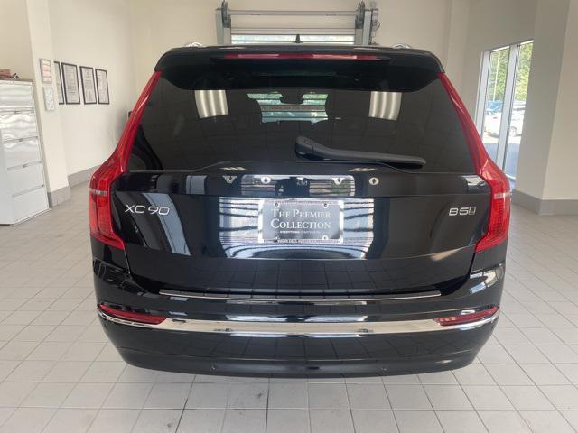 Photo of 2024 Onyx Black Volvo XC90