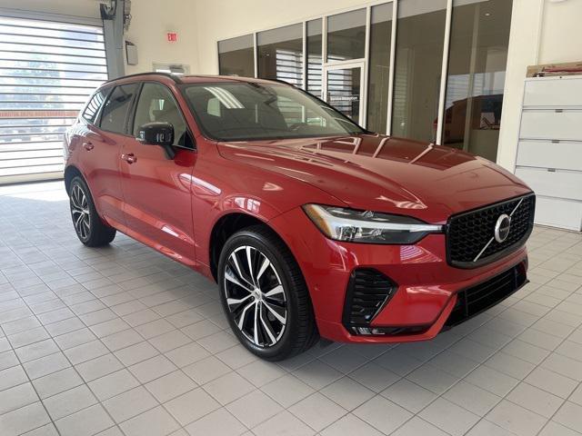 Photo of 2023 Fusion Red Metallic Volvo XC60