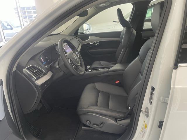 Photo of 2024 Crystal White Metallic Volvo XC90