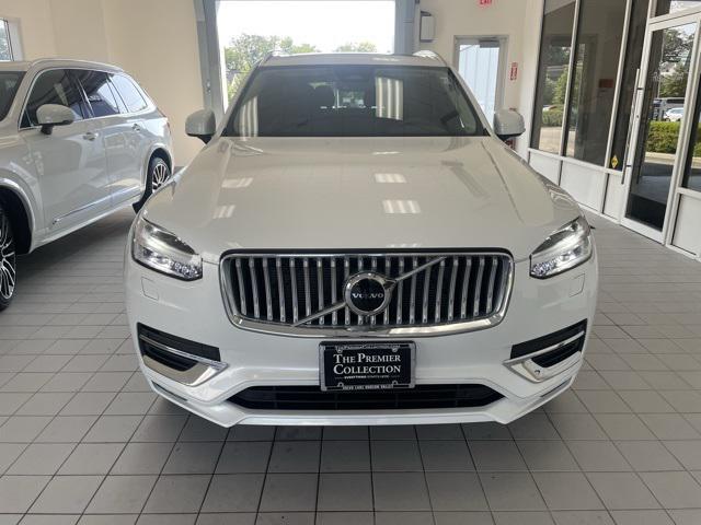 Photo of 2024 Crystal White Metallic Volvo XC90