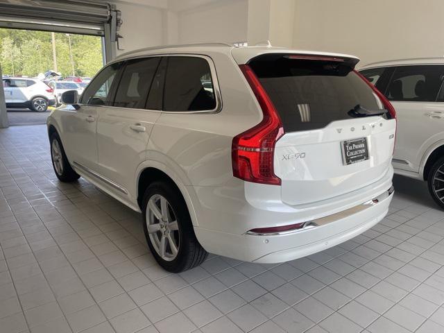 Photo of 2024 Crystal White Metallic Volvo XC90