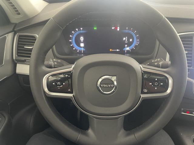 Photo of 2024 Crystal White Metallic Volvo XC90