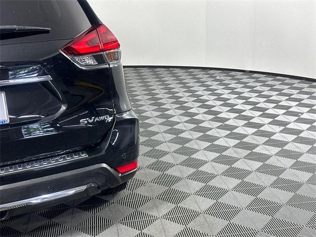 Photo of 2019 Magnetic Black Nissan Rogue