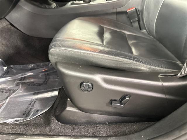 Photo of 2017 Granite Clearcoat Metallic Dodge Durango