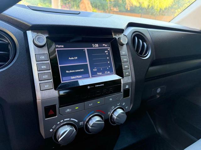 Photo of 2020 Super White Toyota Tundra
