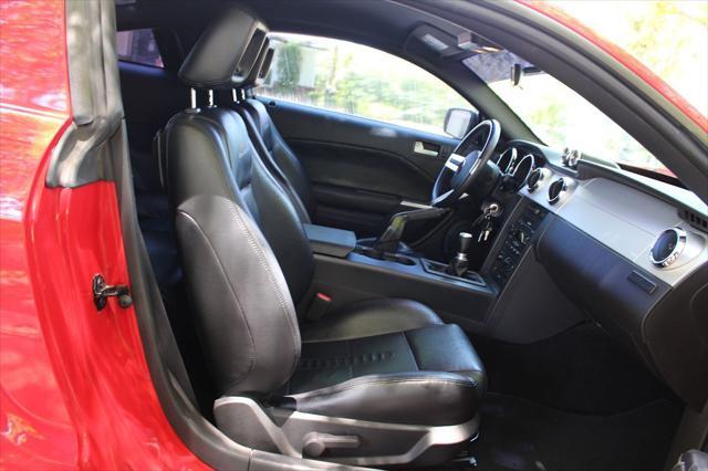 Photo of 2007 Torch Red Ford Mustang