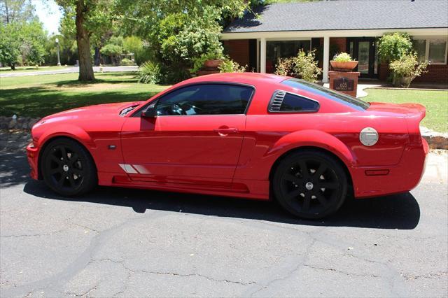 Photo of 2007 Torch Red Ford Mustang