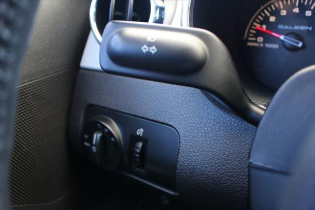 Photo of 2007 Torch Red Ford Mustang