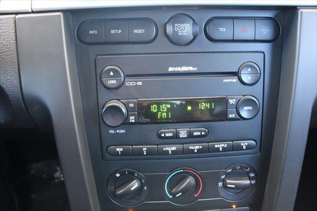 Photo of 2007 Torch Red Ford Mustang