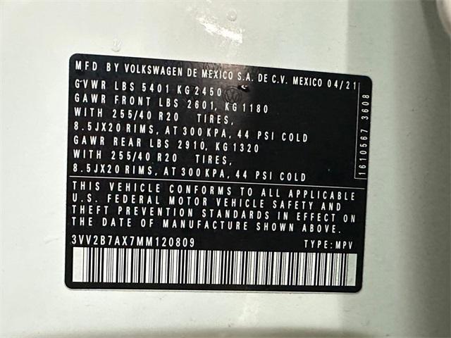 Photo of 2021 Pure White Volkswagen Tiguan