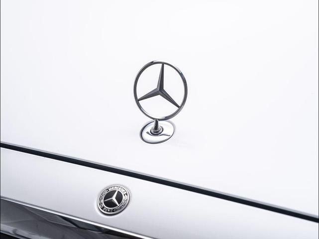Photo of 2024 Moonlight White Mercedes-Benz S-Class