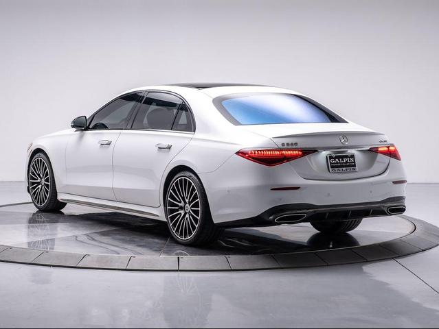 Photo of 2024 Moonlight White Mercedes-Benz S-Class