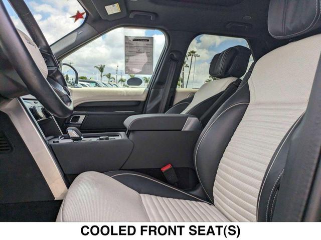 Photo of 2023 Santorini Black Land Rover Discovery