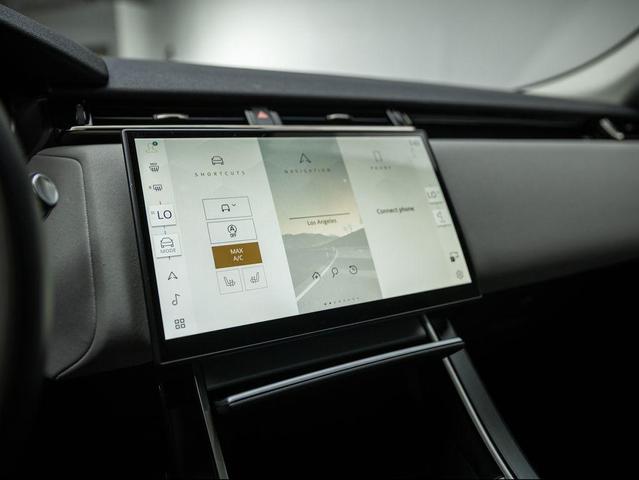 Photo of 2025 Fuji White Land Rover Range Rover Velar
