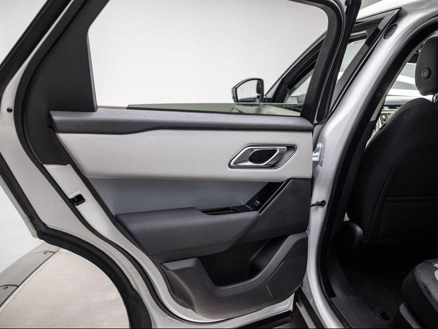 Photo of 2025 Fuji White Land Rover Range Rover Velar