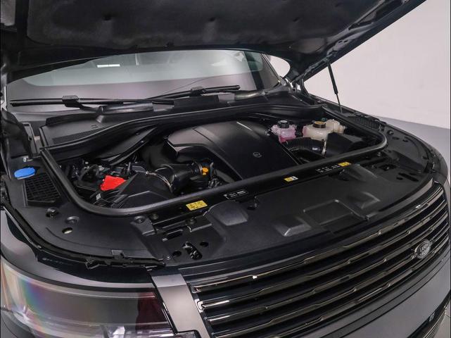 Photo of 2025 Carpathian Grey Land Rover Range Rover