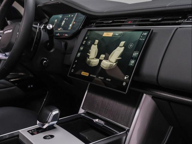 Photo of 2025 Carpathian Grey Land Rover Range Rover