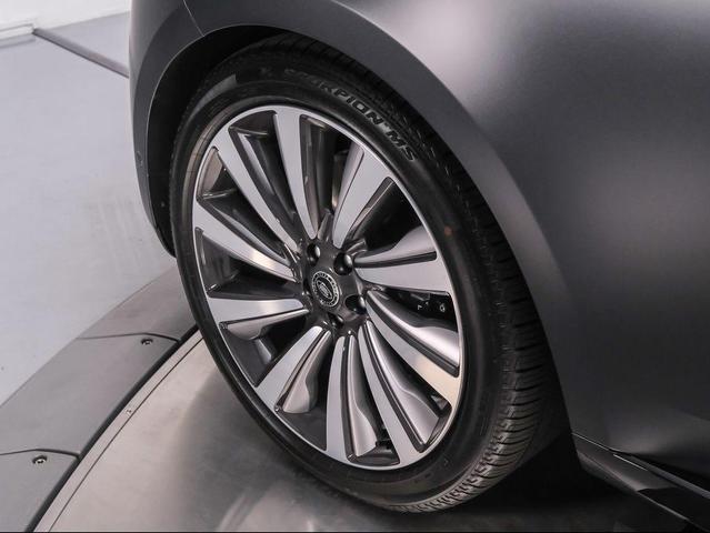 Photo of 2025 Carpathian Grey Land Rover Range Rover