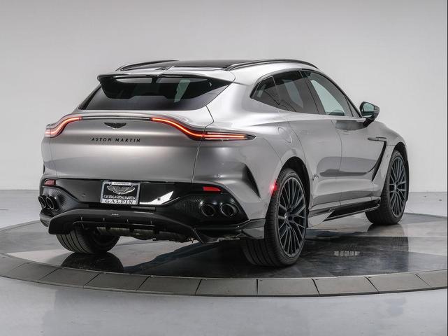 Photo of 2025 Silver Aston Martin DBX