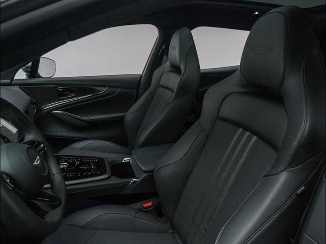 Photo of 2025 Silver Aston Martin DBX