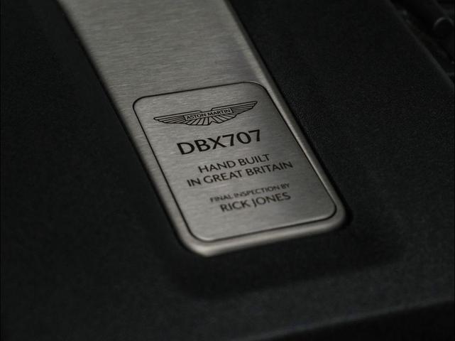 Photo of 2025 Silver Aston Martin DBX