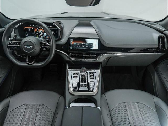 Photo of 2025 Silver Aston Martin DBX