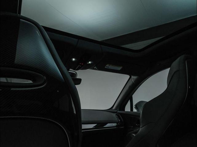 Photo of 2025 Silver Aston Martin DBX