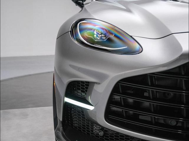 Photo of 2025 Silver Aston Martin DBX