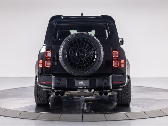 Photo of 2025 Santorini Black Land Rover Defender