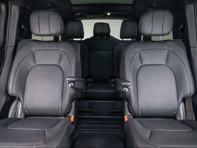 Photo of 2025 Santorini Black Land Rover Defender