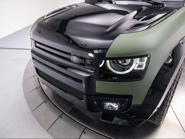 Photo of 2025 Santorini Black Land Rover Defender