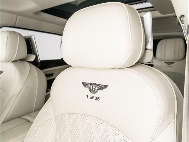 Photo of 2017 Glacier White Bentley Mulsanne